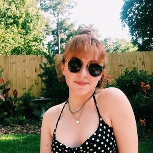 Meet your Posher, Carly